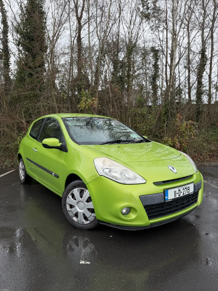 2011 Renault Clio low mileage - Image 1