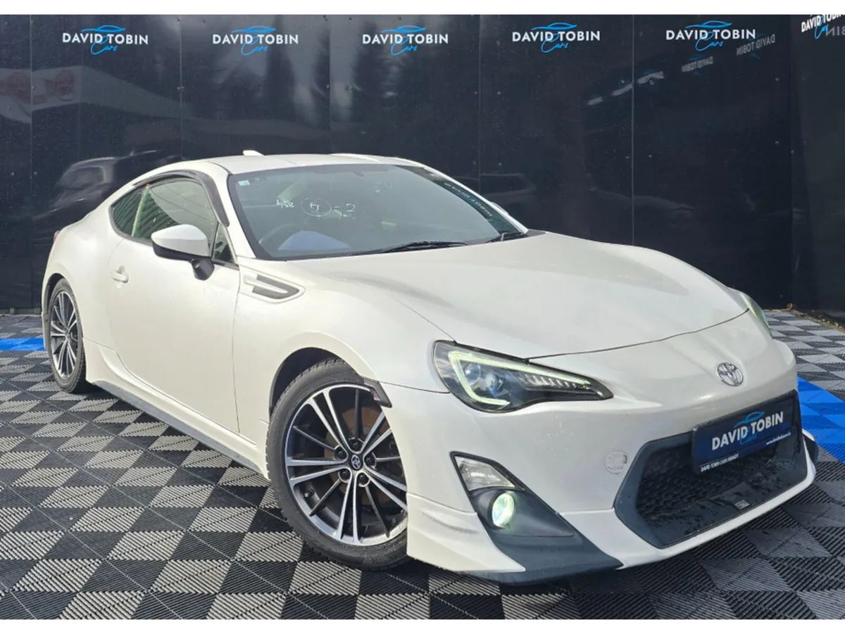 Toyota GT86 FRESH JAPANESE IMPORT - Image 1