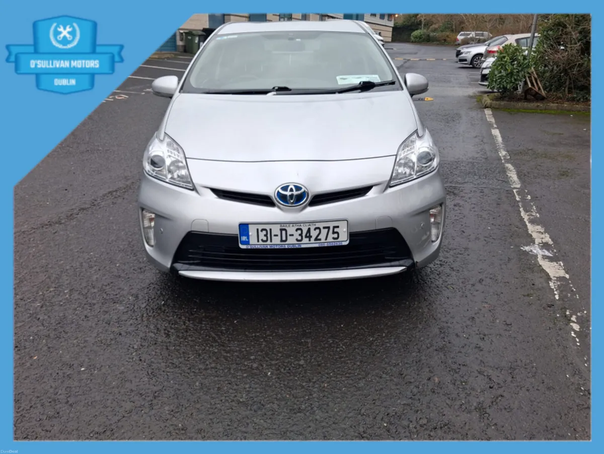 Toyota Prius / 2013 / 1.8 PETROL HYBRID / AUTO - Image 2