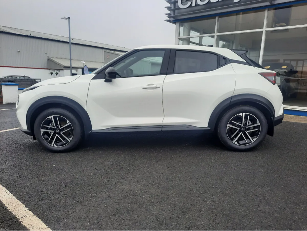 Nissan Juke 1.6 HYB SV PREMIUM MY24.1 - Image 2
