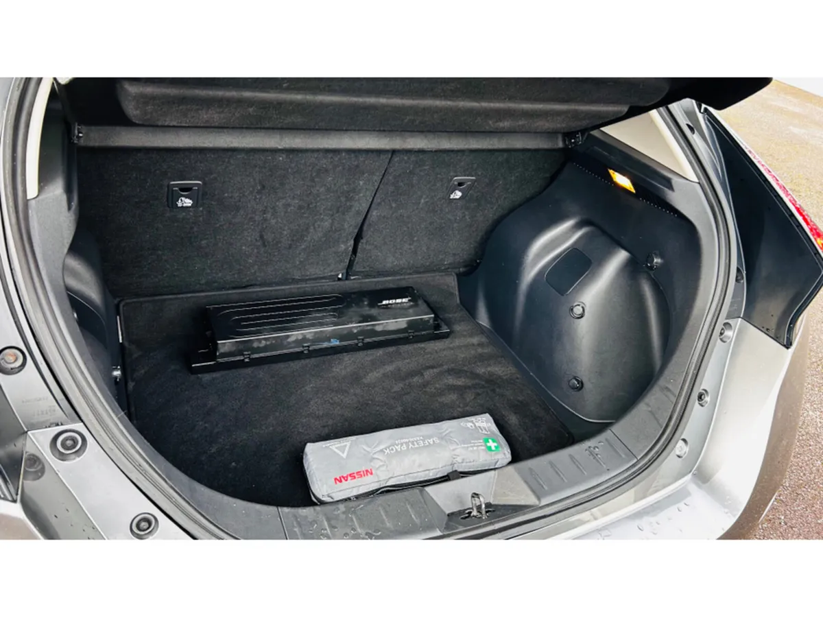 Nissan Leaf 62 kWh EV SVE leather Cold Pack heat p - Image 3