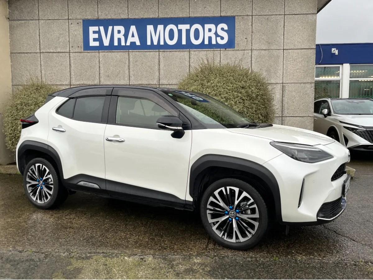 Toyota Yaris Cross Z HYBRID AUTOMATIC 1.5 PETROL / - Image 3