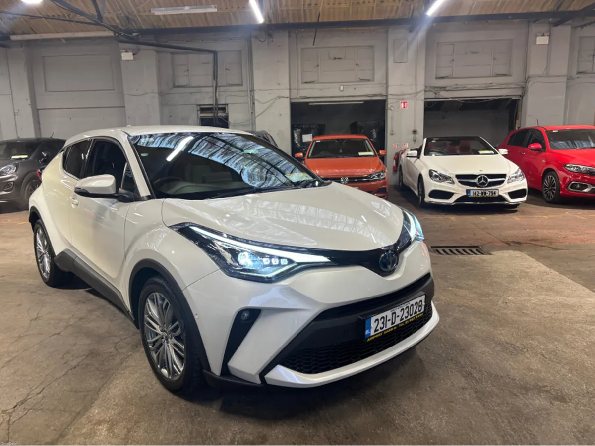Toyota C-HR HYBRID SOL 4DR AUTO - Image 1