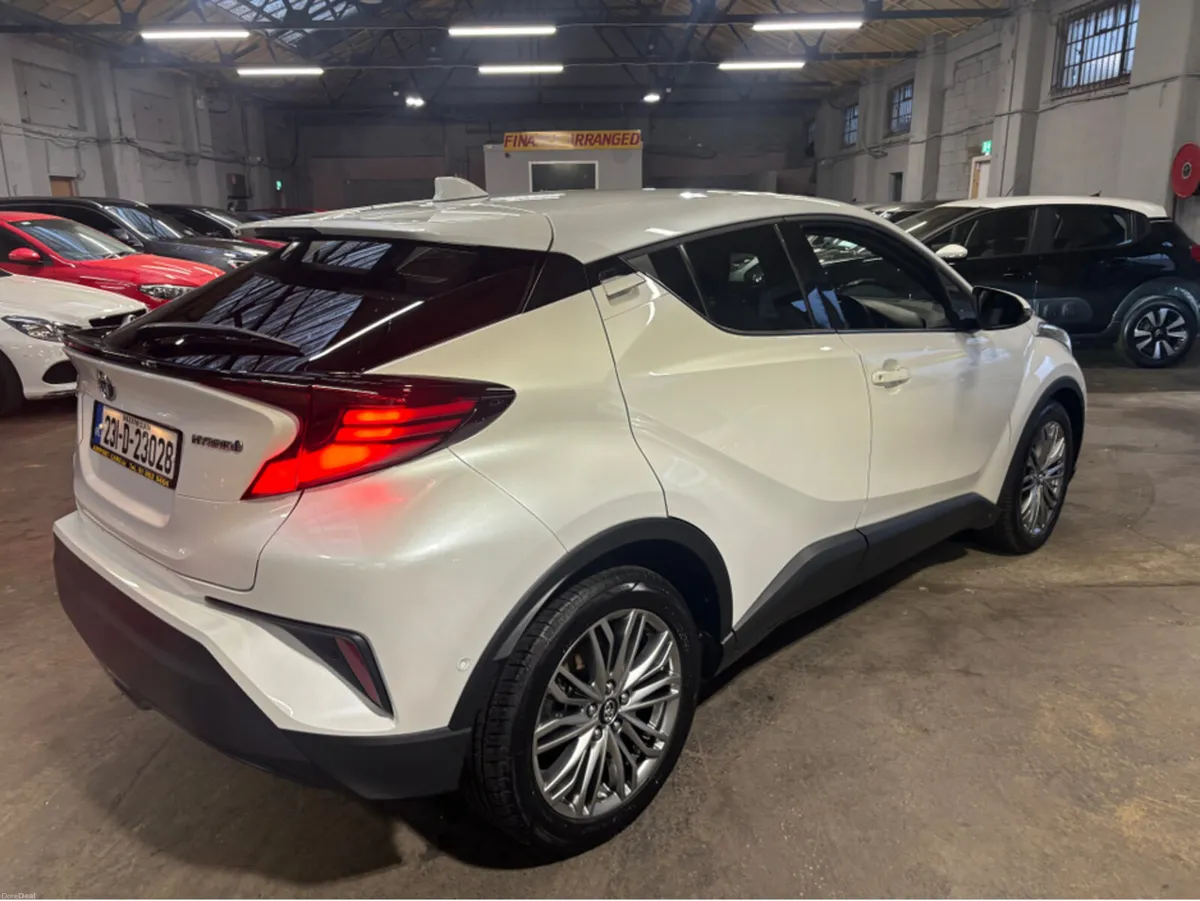 Toyota C-HR HYBRID SOL 4DR AUTO - Image 2