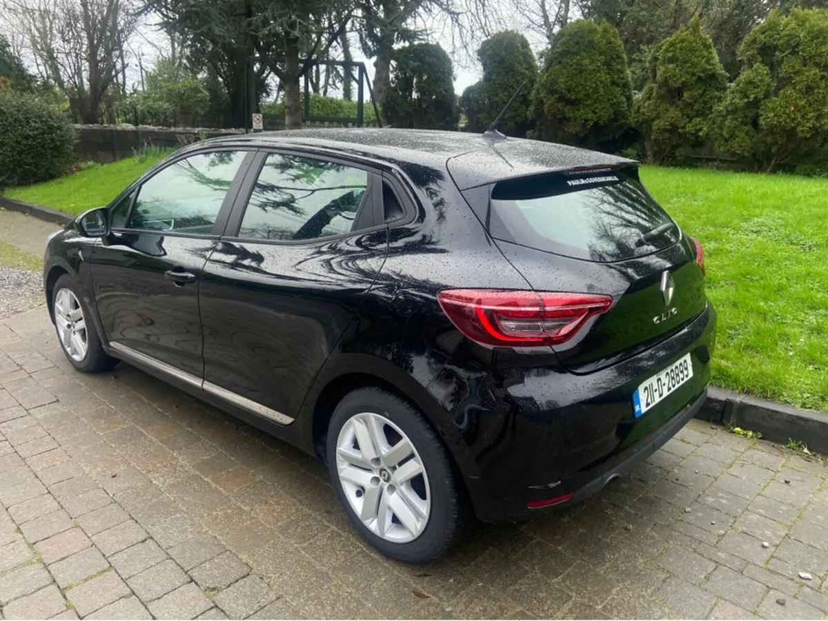 Renault Clio DYNAMIQUE TCE 100 MY19 5DR - Image 2