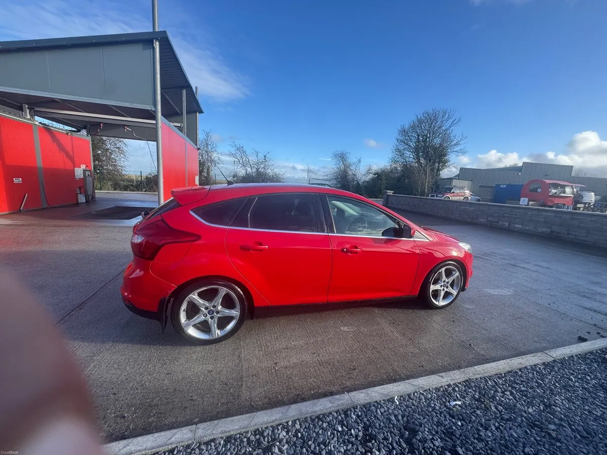 Ford Focus - Image 4