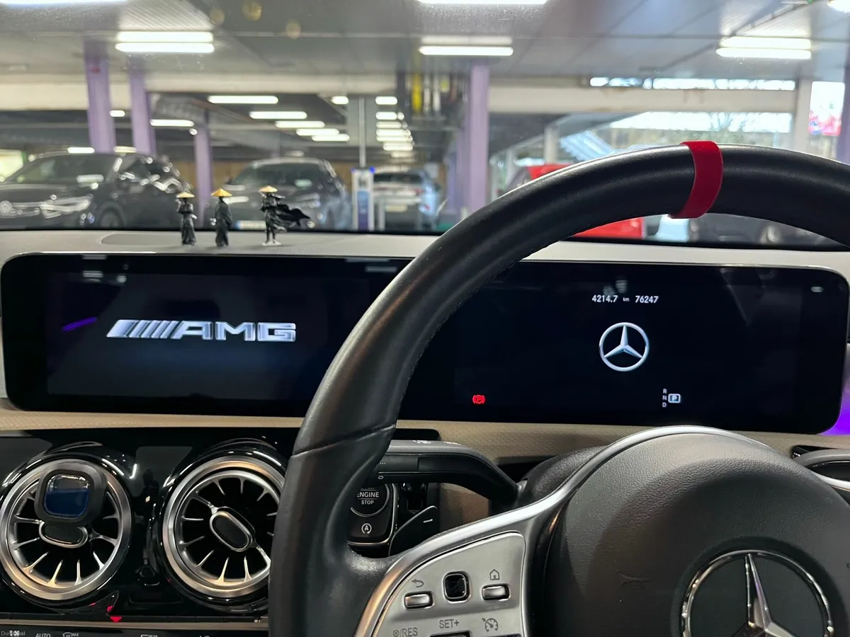 Mercedes-Benz CLA 2021, AMG-line Sporty Interior - Image 4