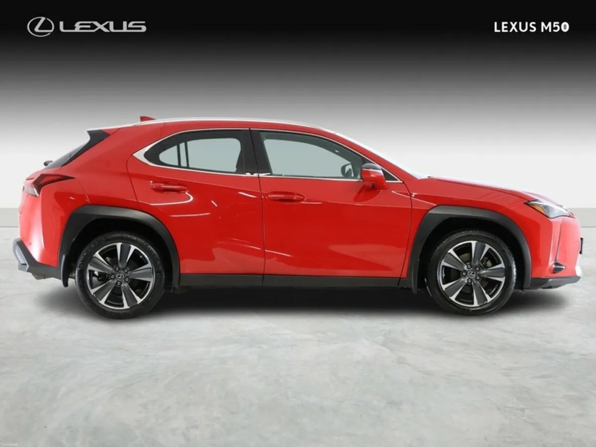 Lexus UX Dynamic - Image 4