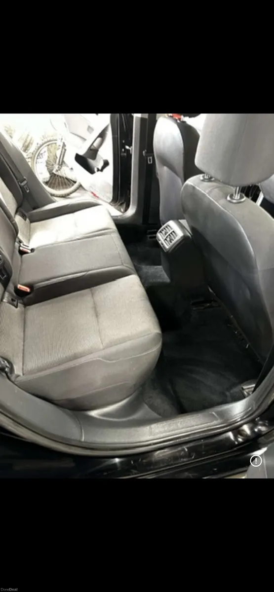 Volkswagen Golf 2013 - Image 2