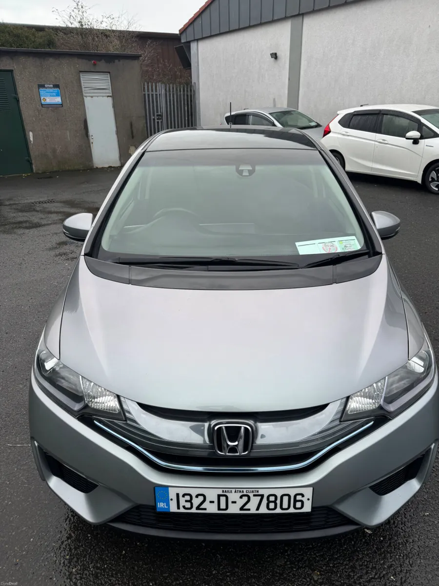 Honda Fit 2013 Automatic 1.5 Hybrid - Image 4