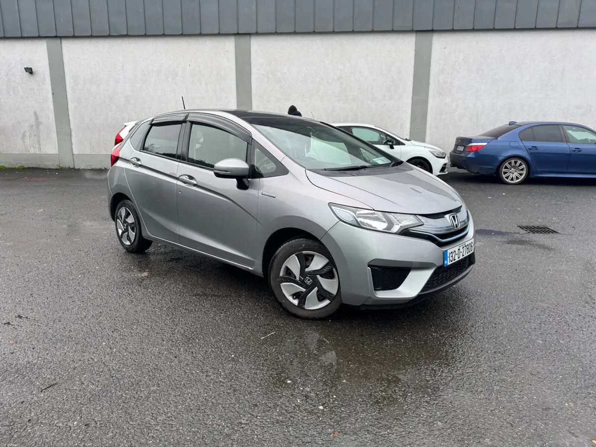 Honda Fit 2013 Automatic 1.5 Hybrid - Image 1