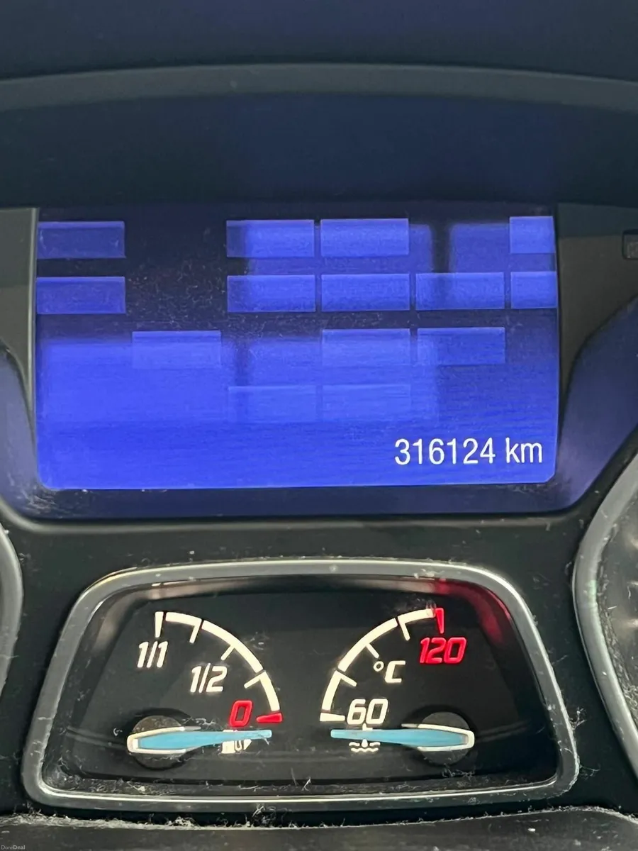 Ford Focus 2012 - Image 2