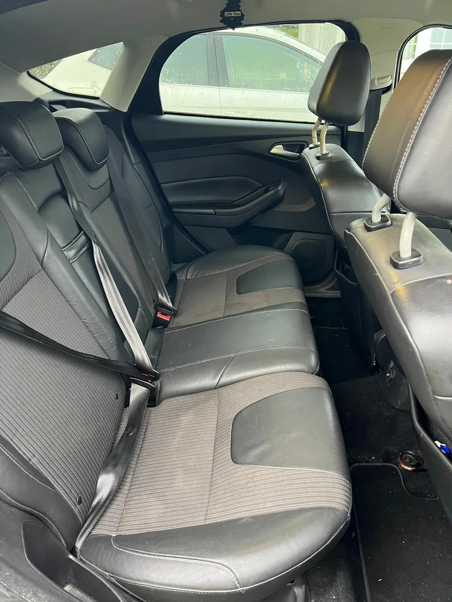 Ford Focus 2012 - Image 4