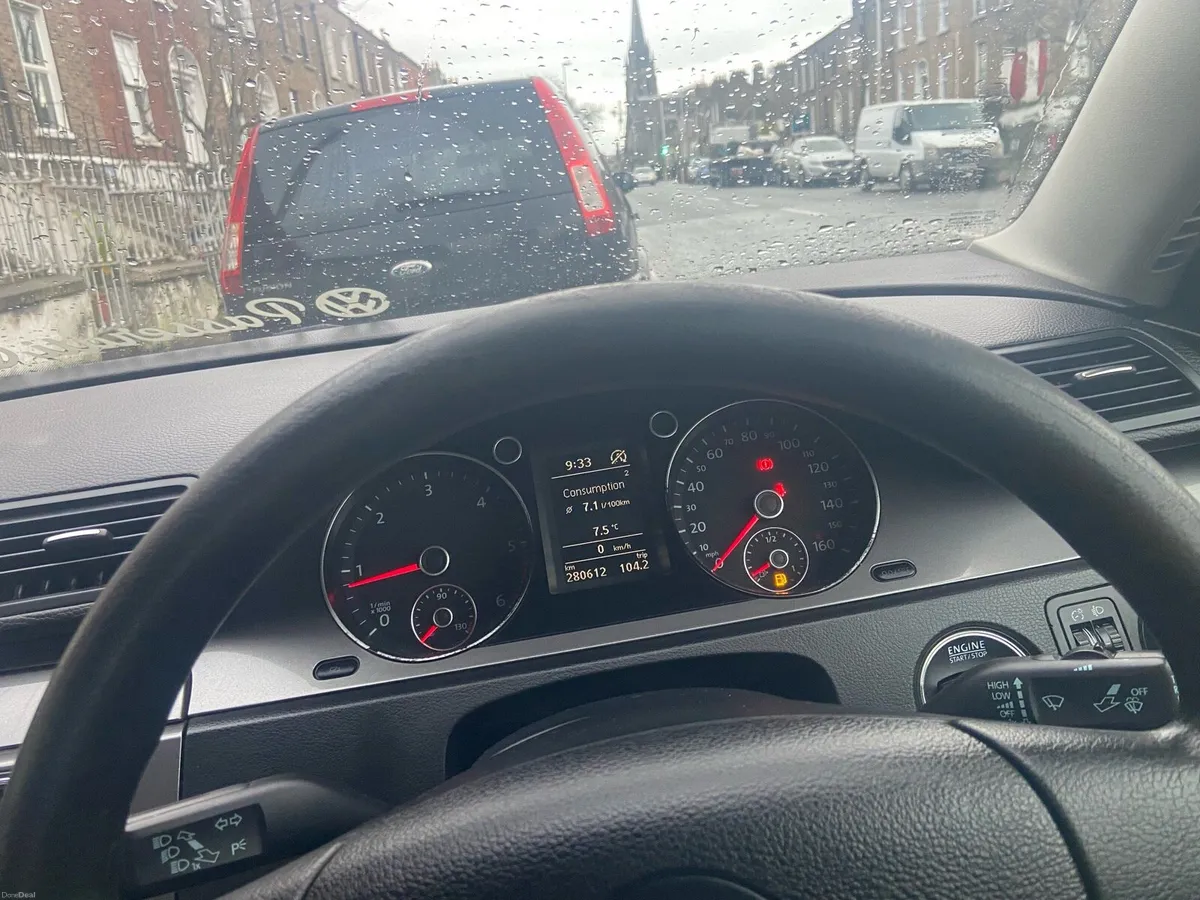 Passat 2010 1.6 tdi NCT 01/2027 - Image 4