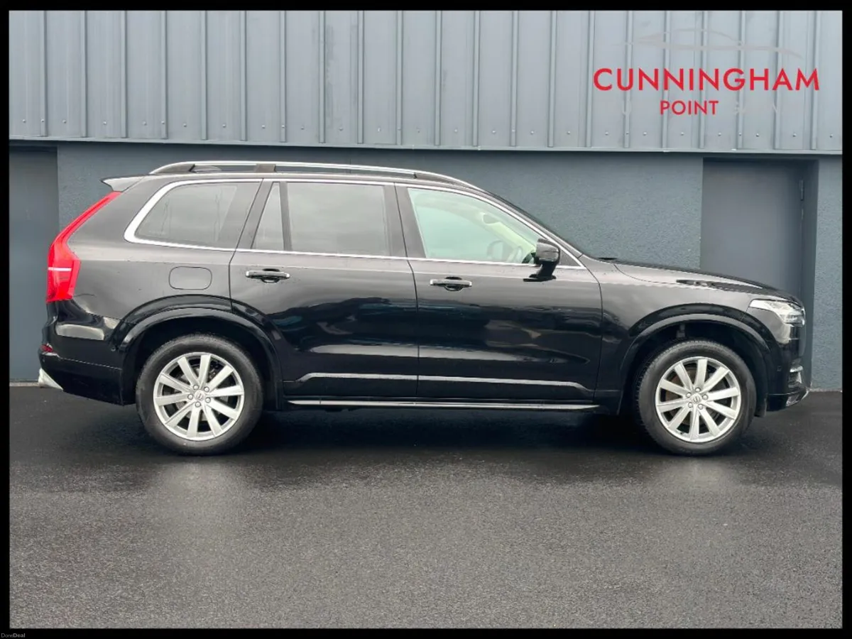 Volvo XC90 D5 AWD 235BHP Auto - Image 3