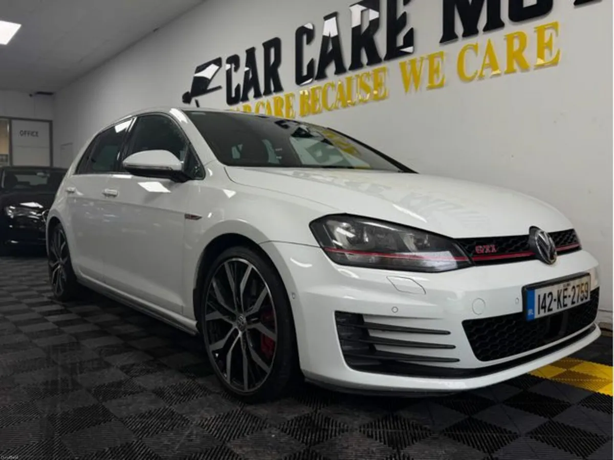 Volkswagen Golf 2.0 GTI Performance 230PS 5DR Auto - Image 3