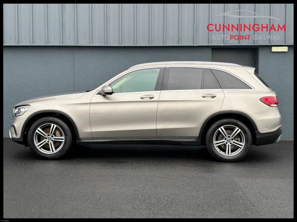 Mercedes-Benz GLC 200d Auto [Beige Leather] - Image 4