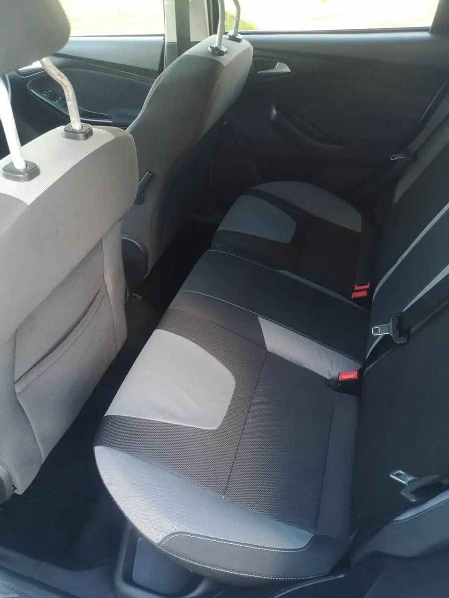 Ford Focus Hatchback – 1.6L Diesel – 2013 (132) - Image 4