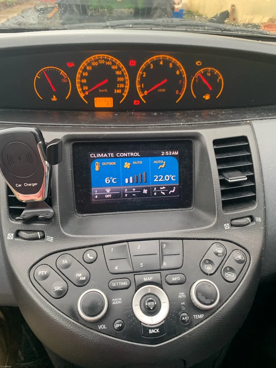 Nissan Primera 2006 with reversing Colour Camera - Image 4