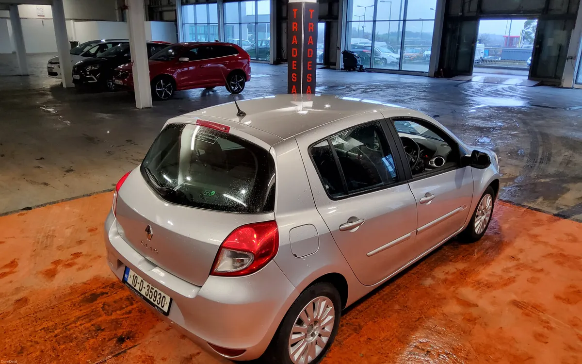 Renault Clio 2010 - Image 3