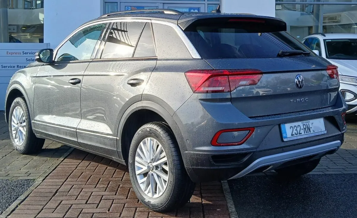 Volkswagen T-Roc Life 2.0 TDI 116HP **APP CONNECT, - Image 4