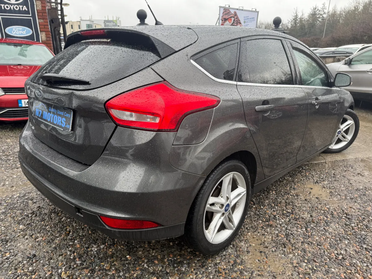 2016 Ford Focus 1.5 ZETEC - Image 4