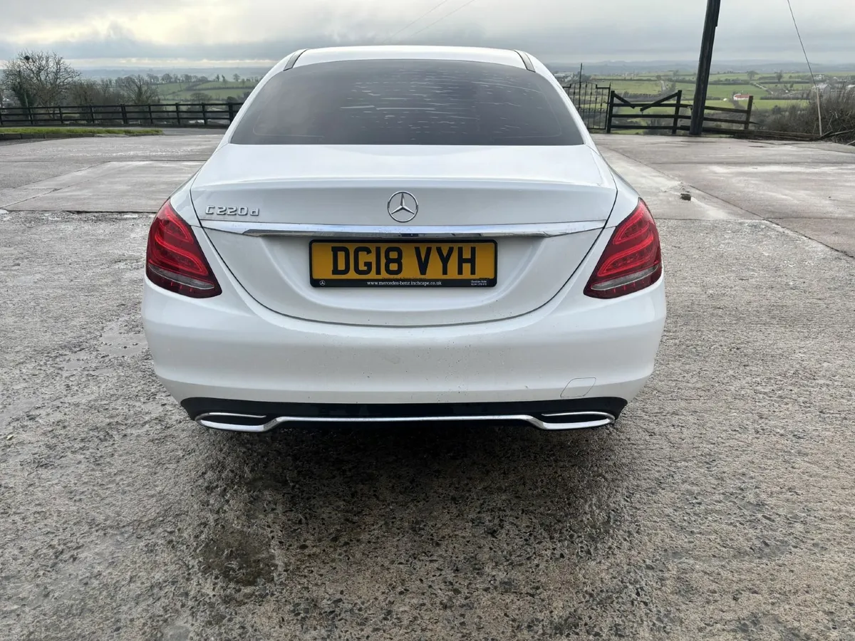 Mercedes-Benz C-Class 2018 - Image 3