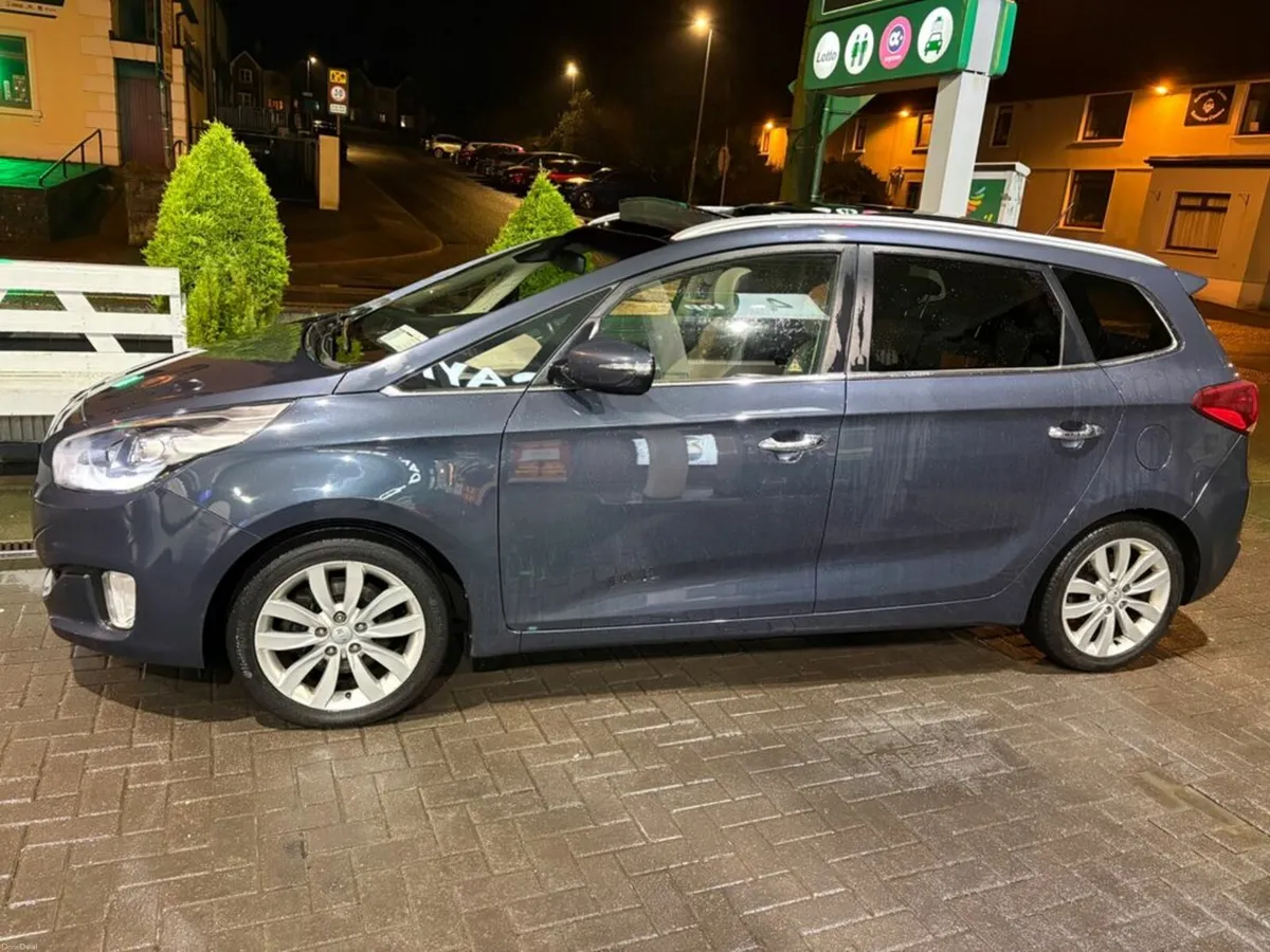 Kia Carens 1.7 CRDi 3 7-Seater - Leather - Image 4
