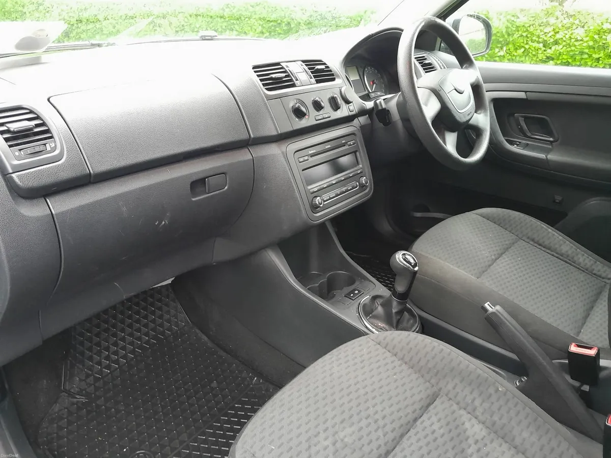2012 Skoda Fabia 1.2 petrol nct+tax   €2400 - Image 4