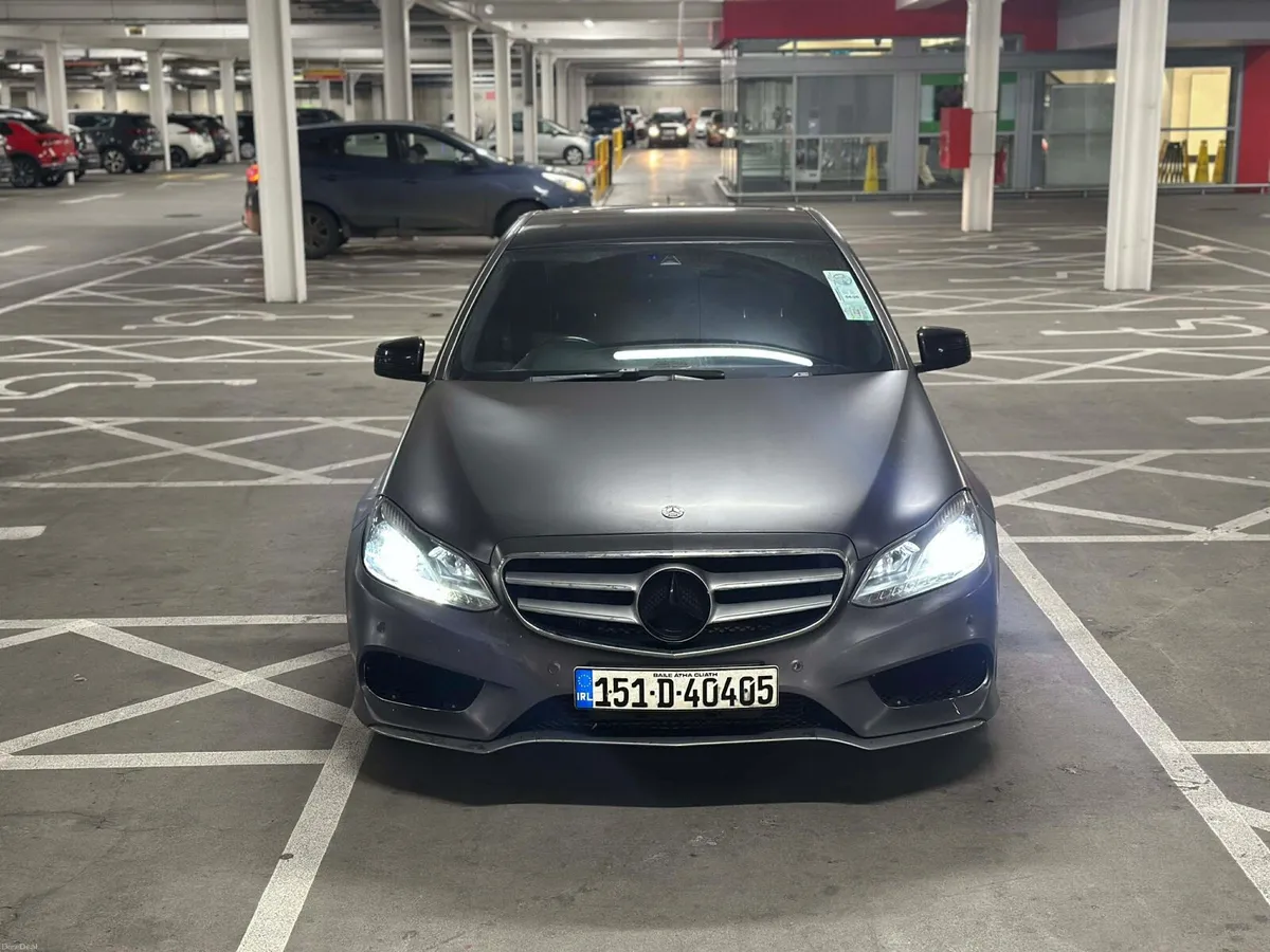 Mercedes E220 - Image 3