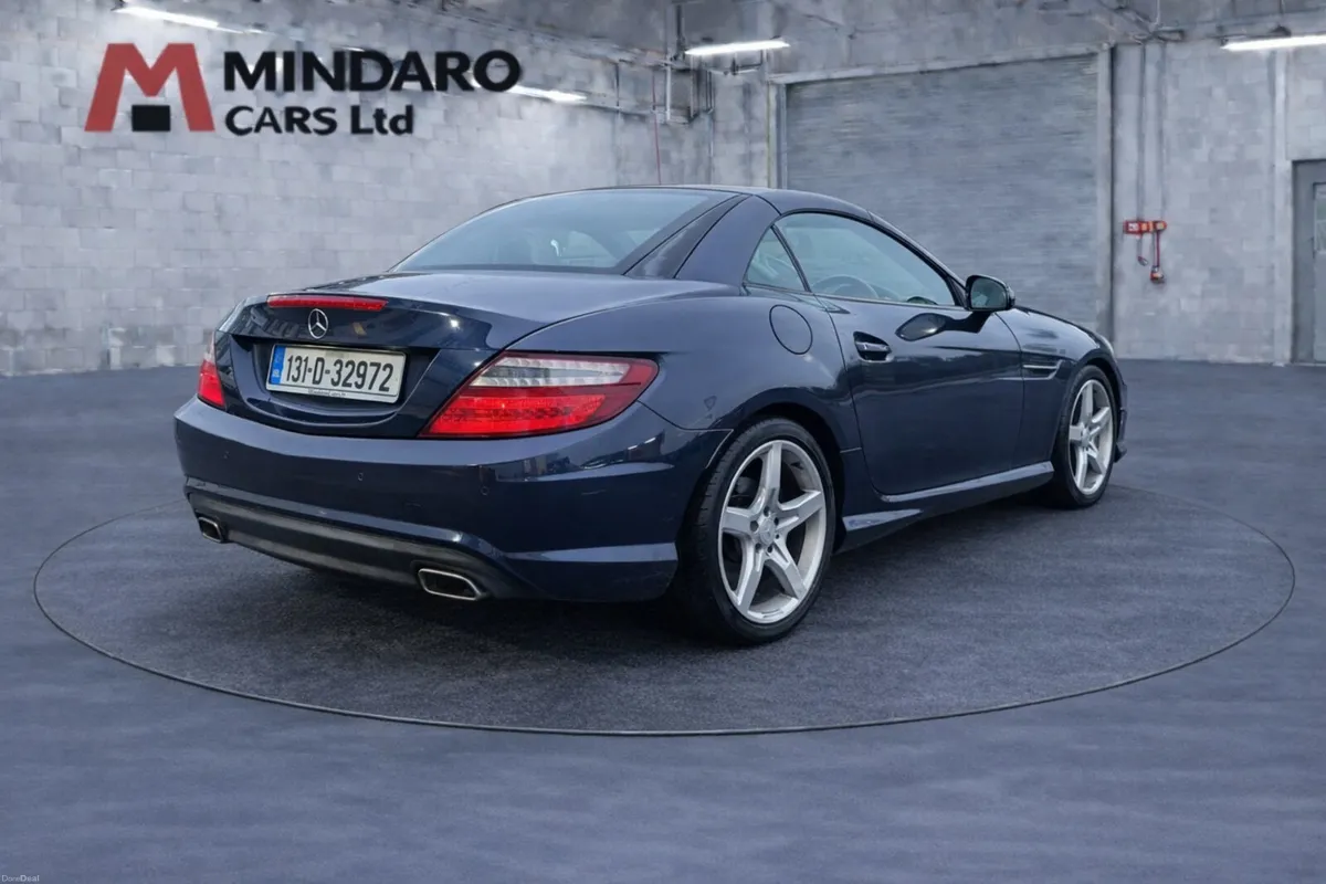 Mercedes-Benz SLK 2013//EXCELLENT CONDITION - Image 3