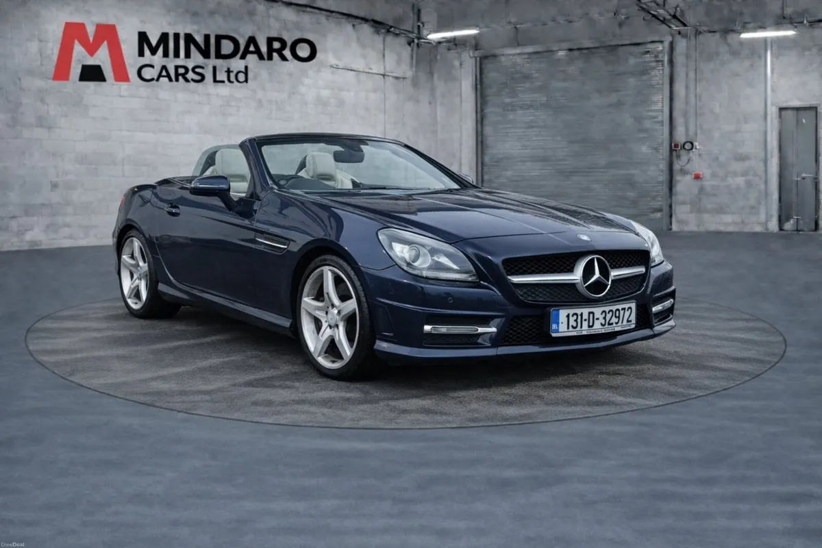 Mercedes-Benz SLK 2013//EXCELLENT CONDITION - Image 1