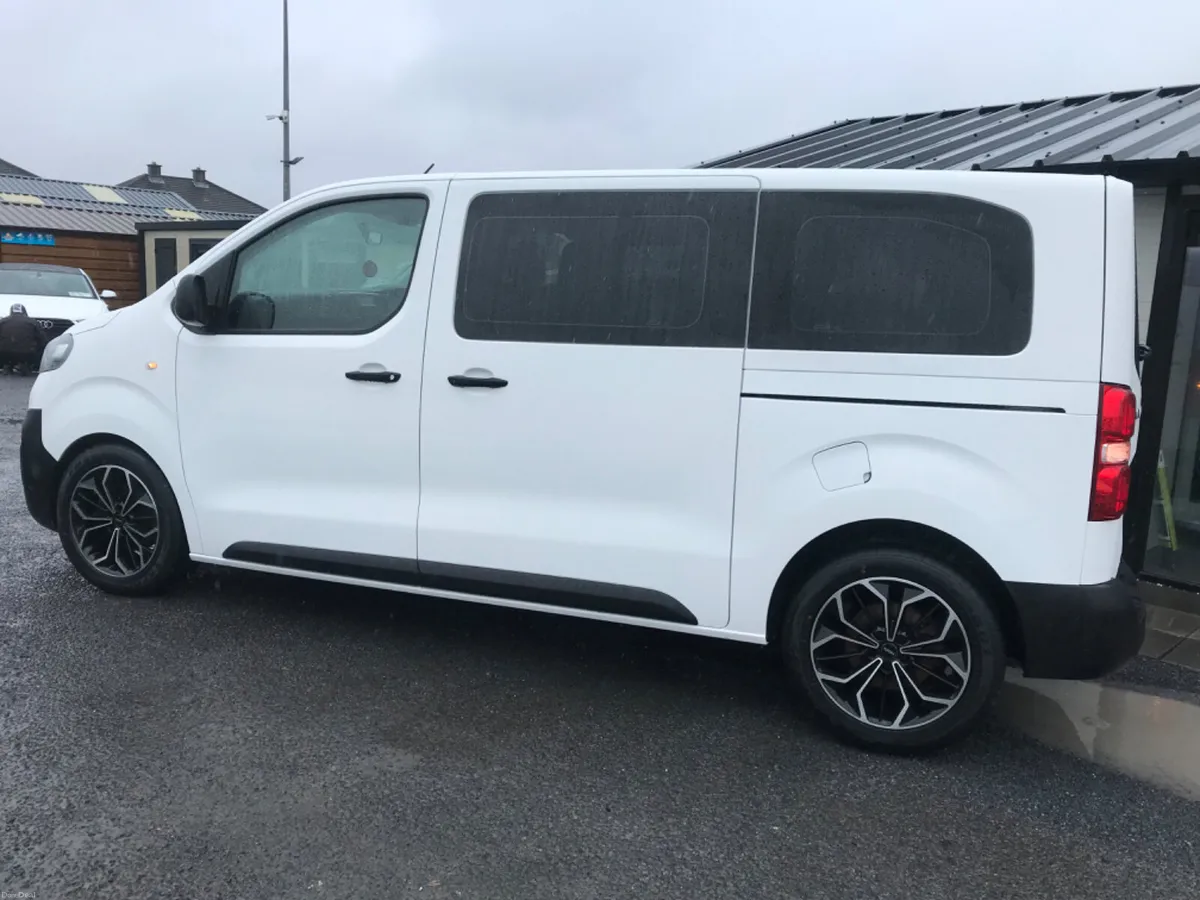 2021  OPEL VIVARO -TD-9 SEATER ( ONLY 9650 MILES ) - Image 2