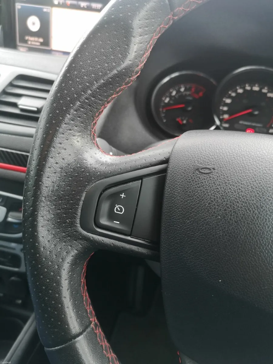 Renault Megane 2015 - Image 3