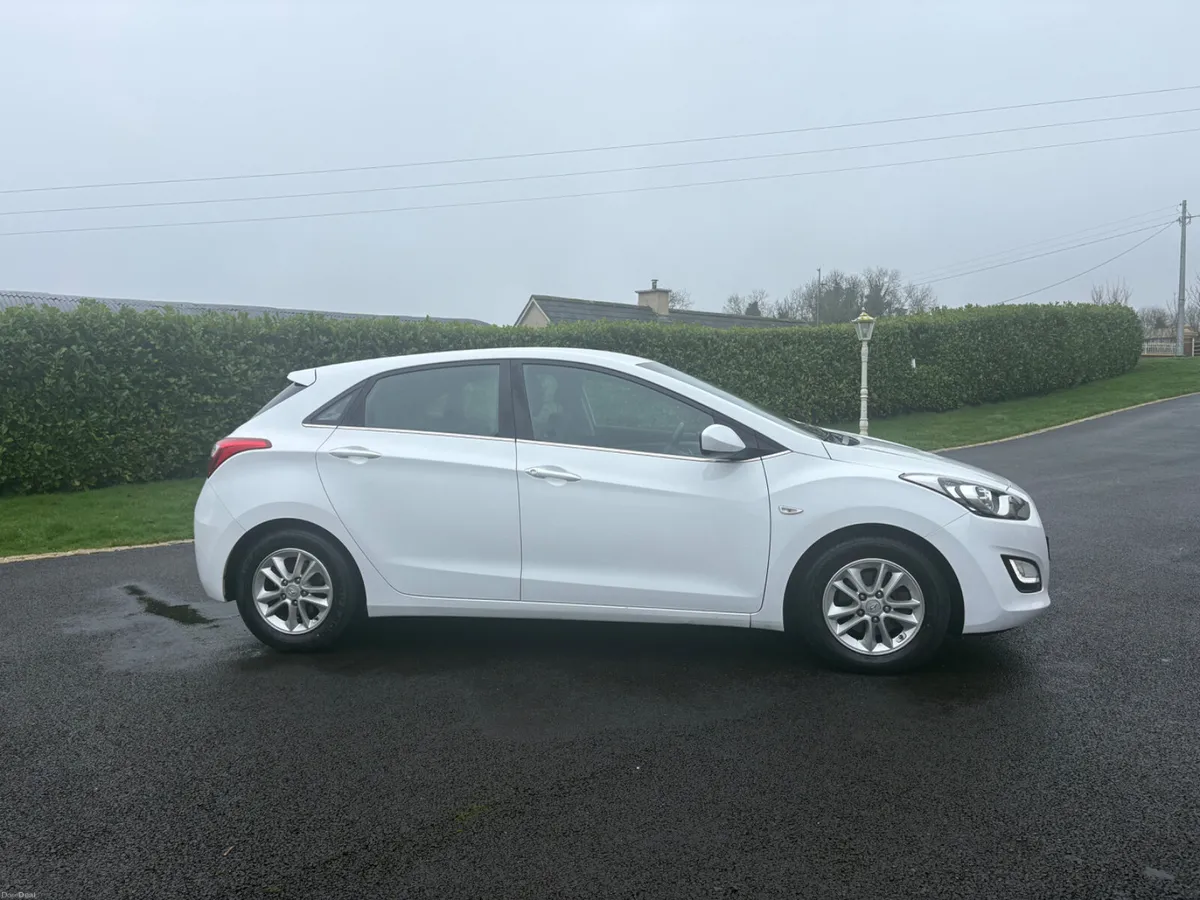 Hyundai i30 2016 - Image 2