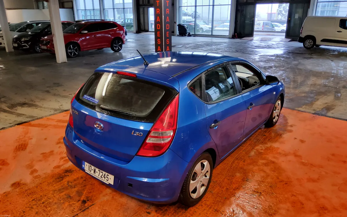 Hyundai i30 2010 - Image 3