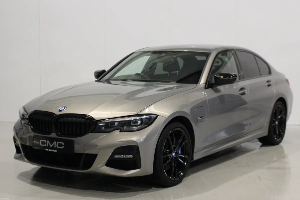 BMW 3-Series 2021 - Image 3