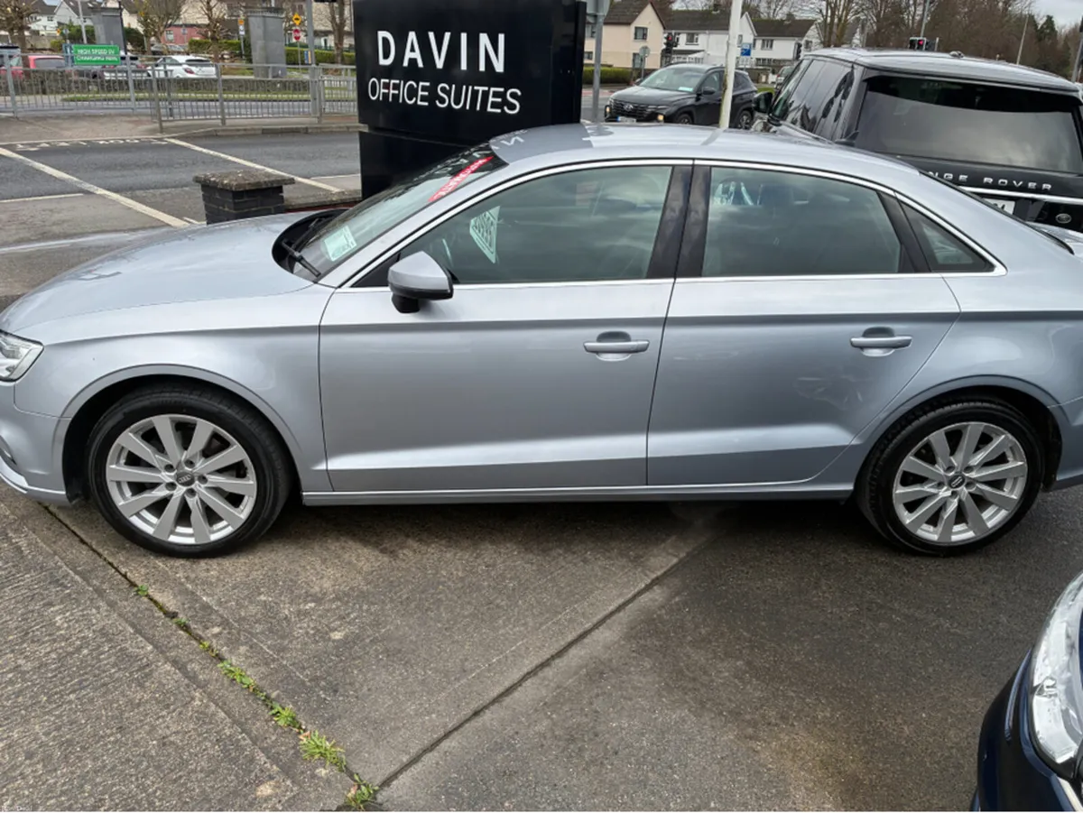 Audi A3 LIMOUSINE SAL 1.0 TFSI 116HP S-TRONIC SE 4 - Image 2