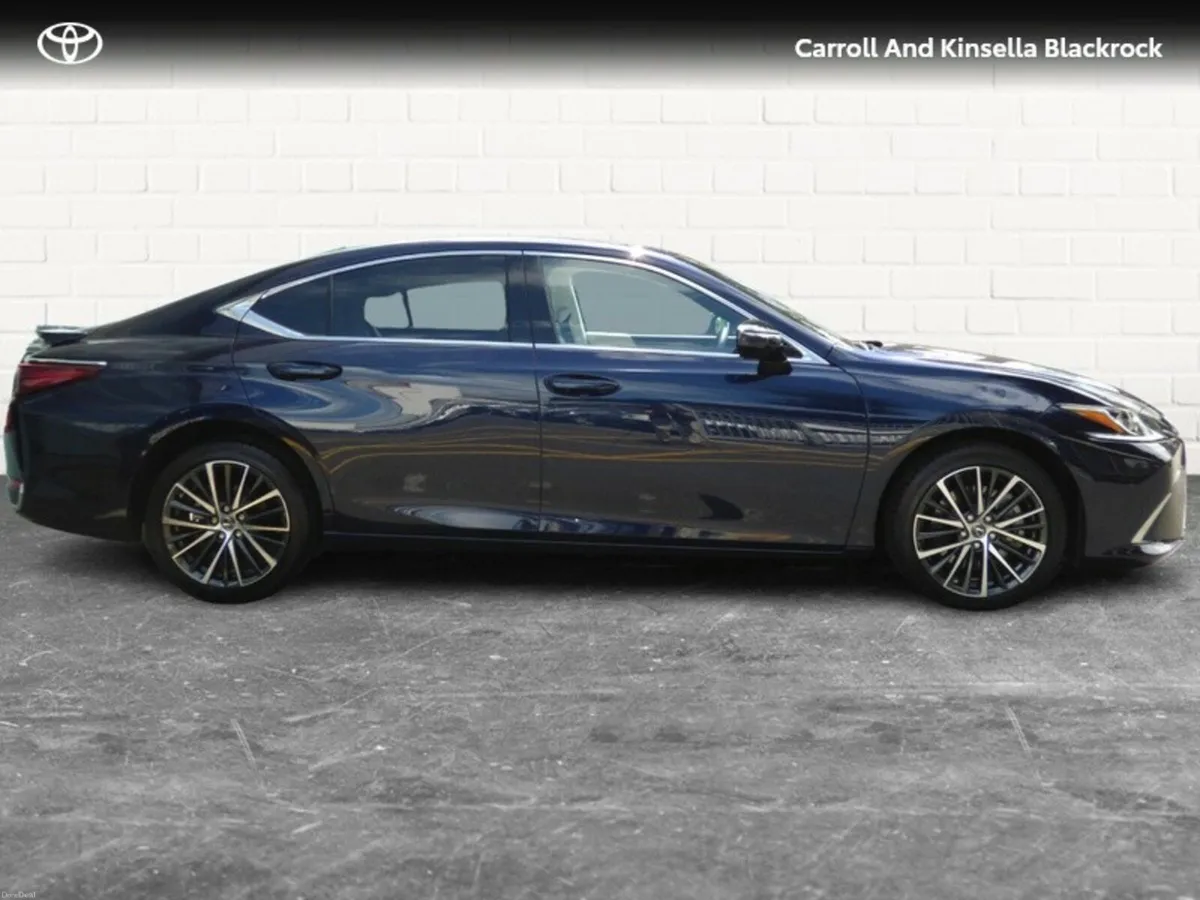 Lexus ES Hybrid Dynamic - Image 3