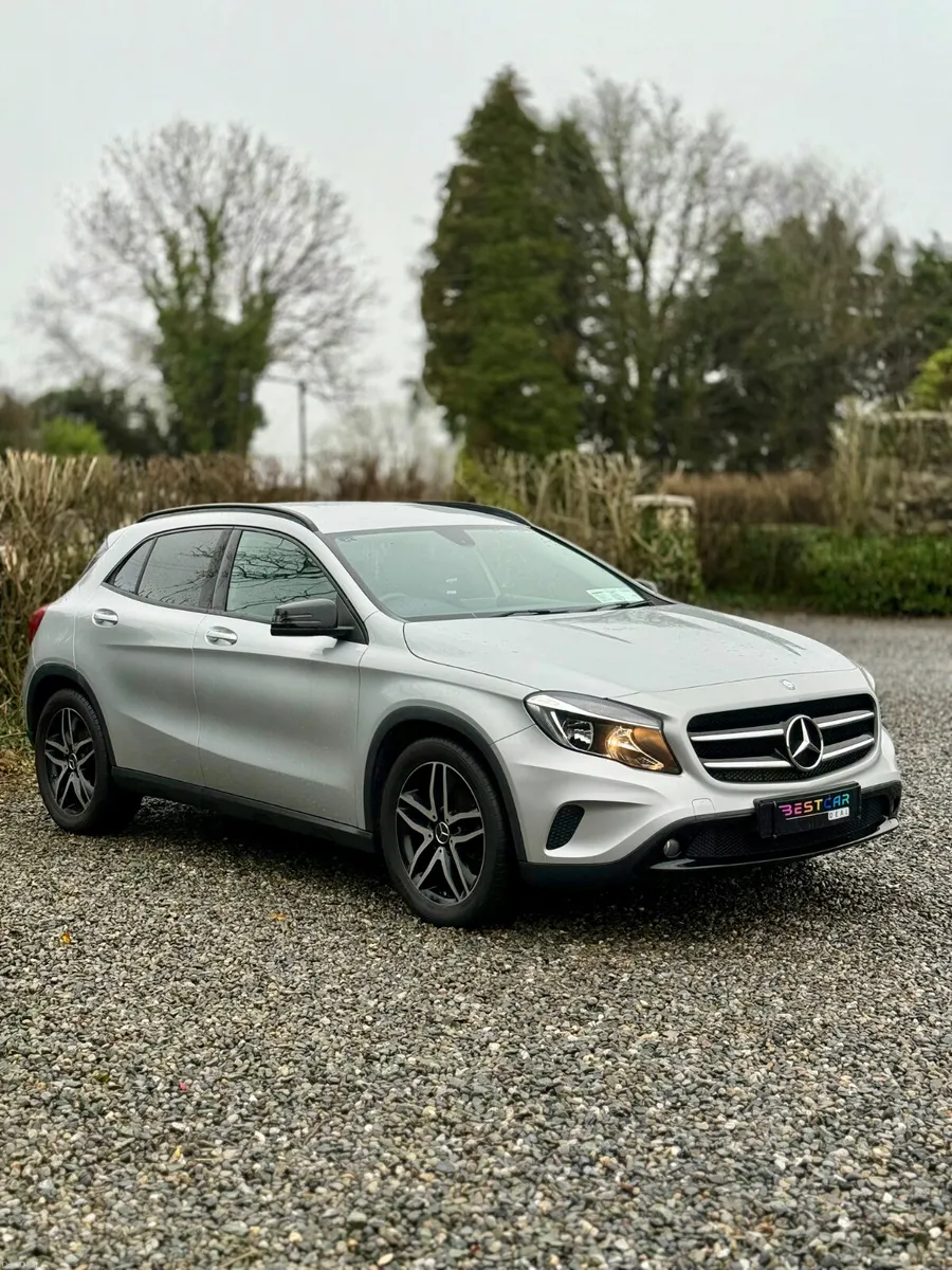 Mercedes-Benz GLA 180 CDI Urban - Image 3