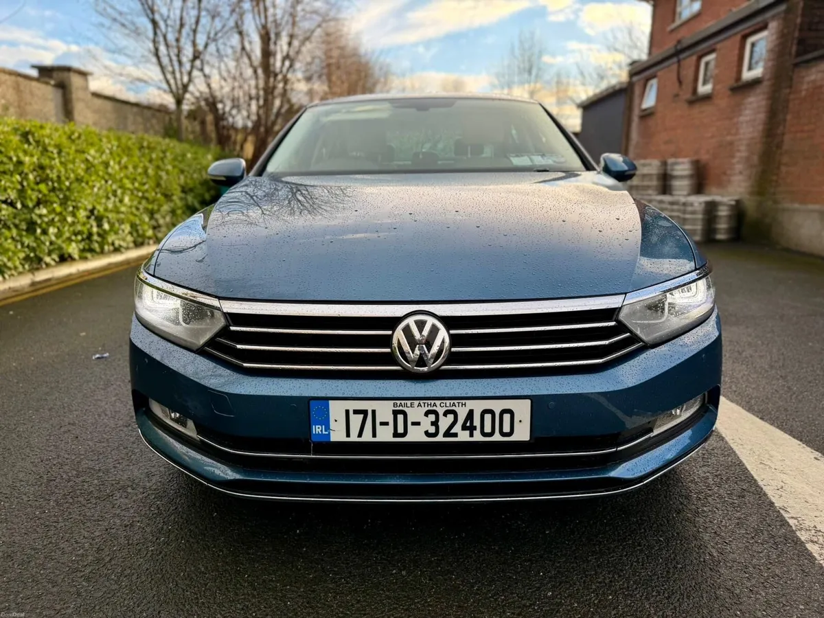 2017 Volkswagen Passat Highline 2.0TDI. - Image 4