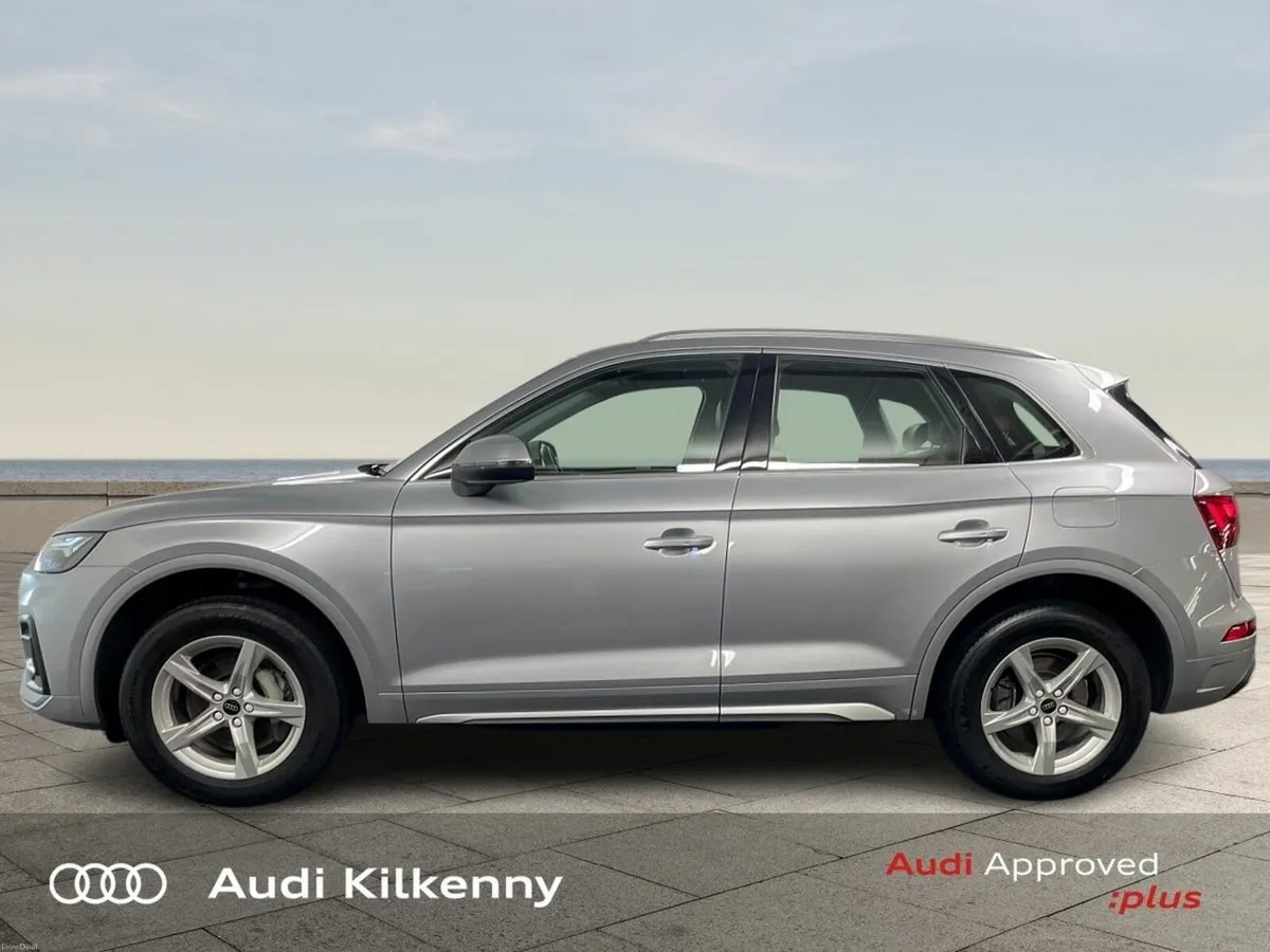 Audi Q5 50 TFSI e 299HP S Tronic Quattro SE with V - Image 4