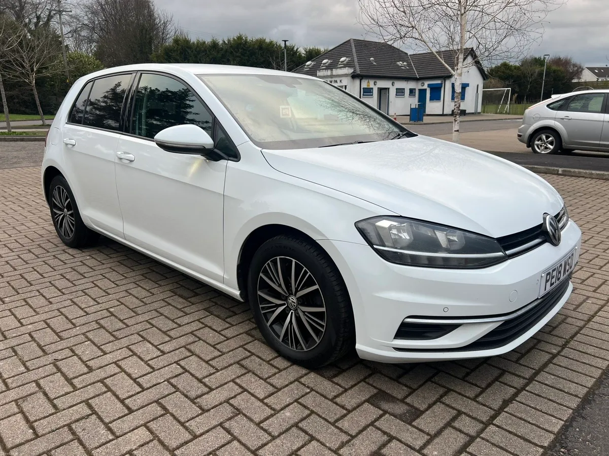 2018 Volkswagen Golf mk7.5 se nav - Image 1