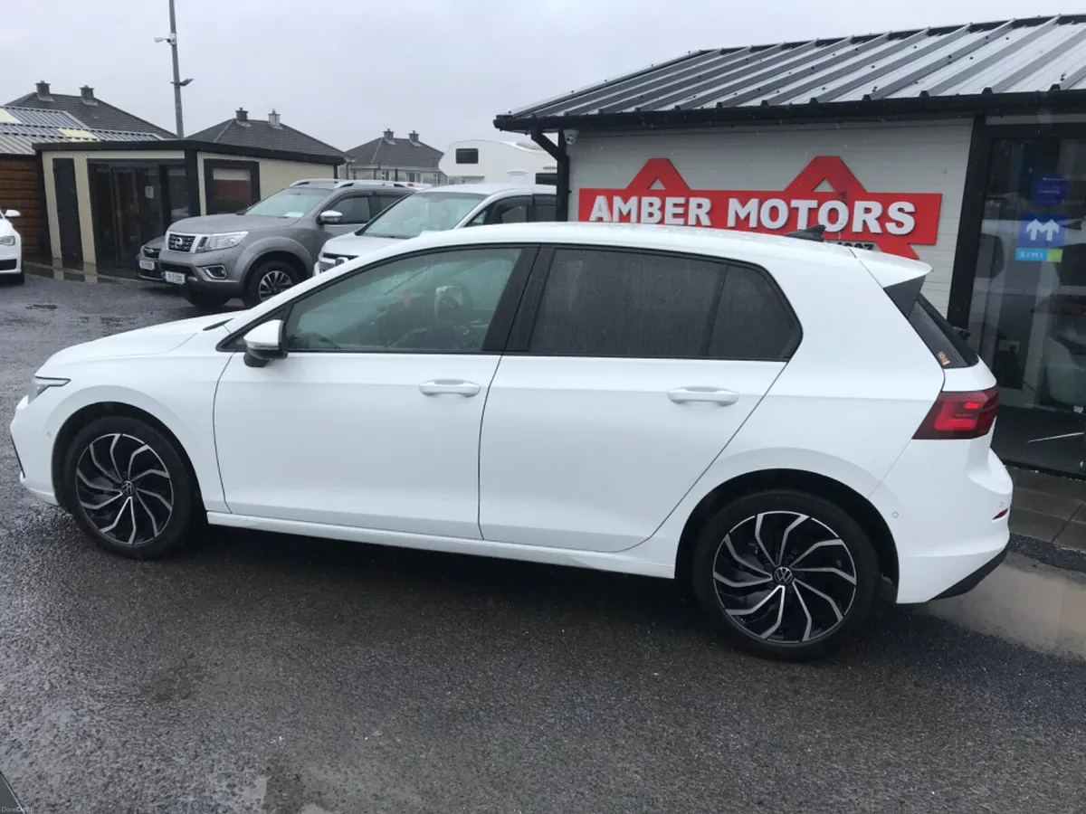 2024 VW GOLF 2.0 L TURBO DIESEL AUTO - Image 3