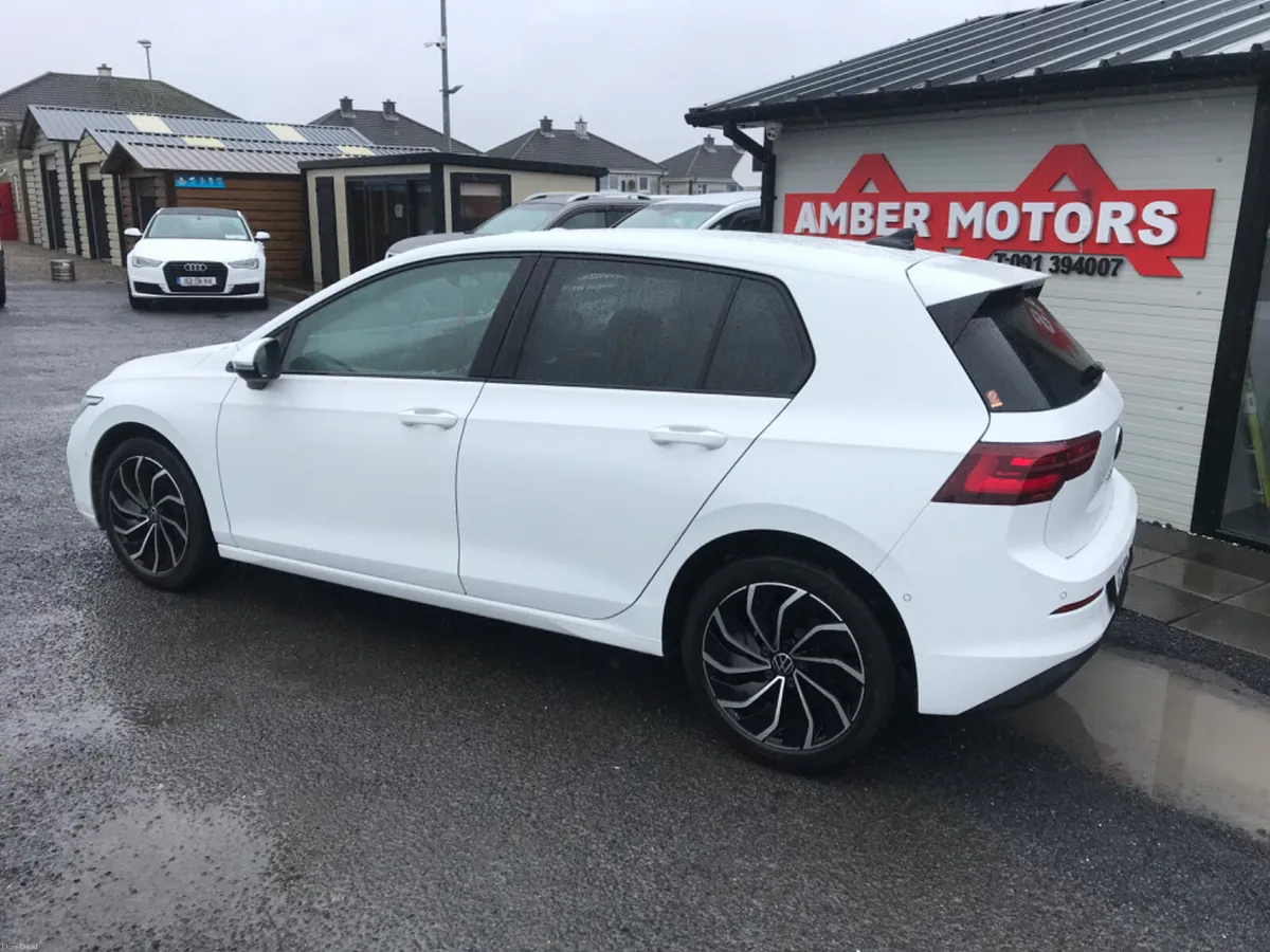 2024 VW GOLF 2.0 L TURBO DIESEL AUTO - Image 4