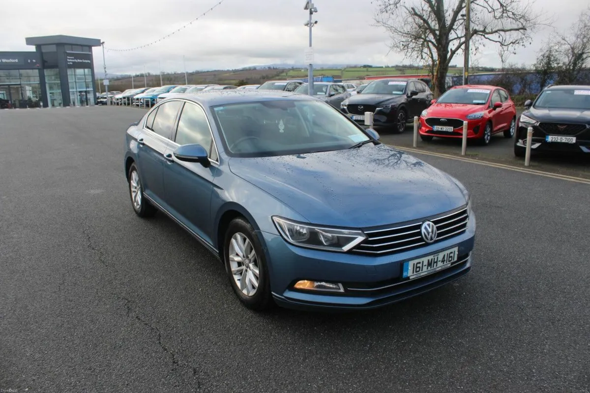 Volkswagen Passat 2.0 TDI 150HP Comfortline - TEND - Image 1