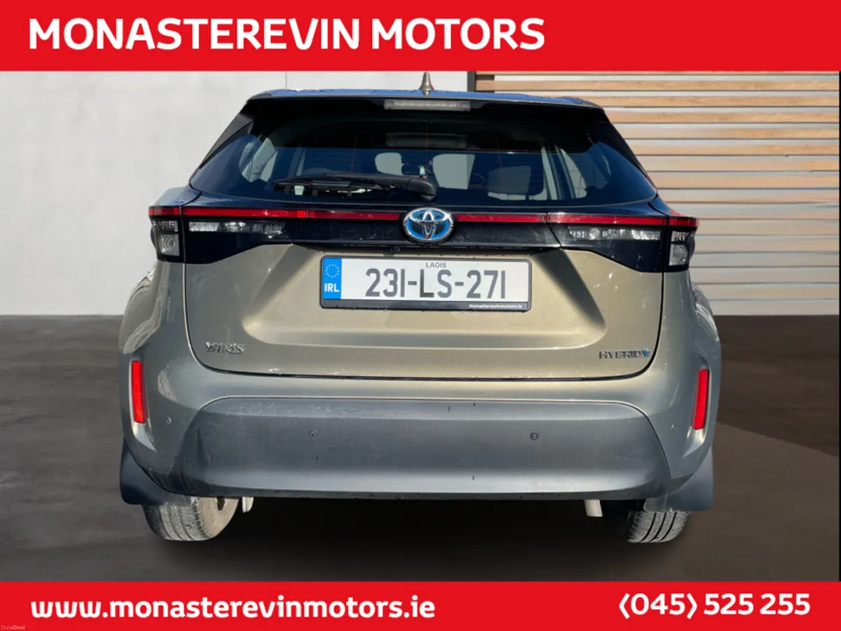 Toyota Yaris Cross CR LUNA 4DR AUTO - Image 4