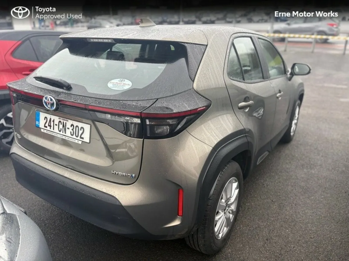 Toyota Yaris Cross YARIS CROSS LUNA - Image 2