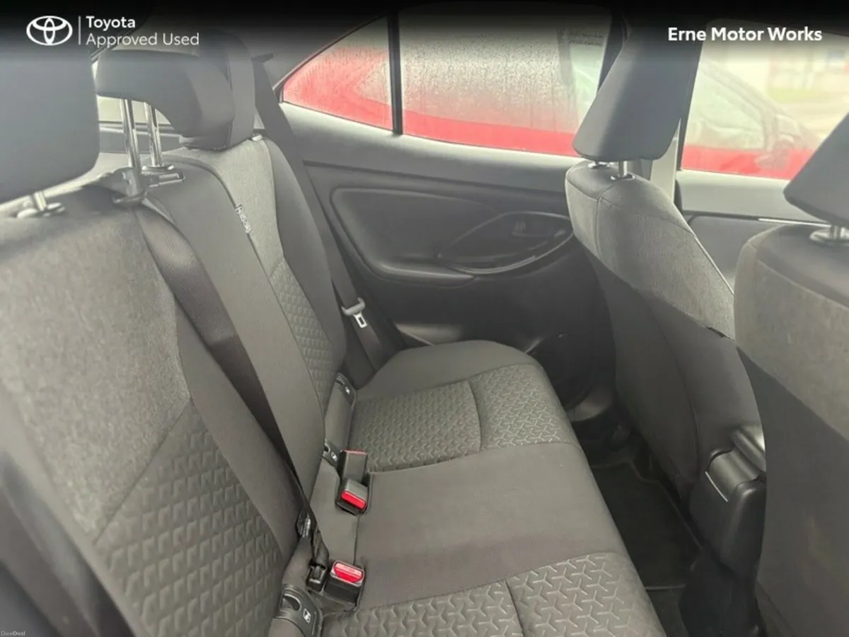 Toyota Yaris Cross YARIS CROSS LUNA - Image 4