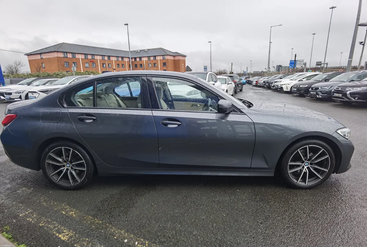 BMW 3 SERIES 320D SPORT AUTOMATIC - Image 4